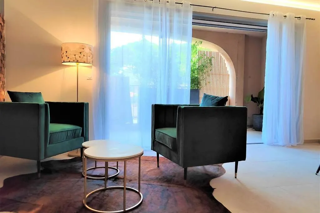 Suites Jm - Le Temps D'Une Escale Hyeres Apartment
